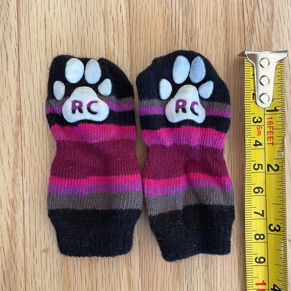 Dog Bundle: Pink Leash, Collar and Socks - Picture 3 of 16